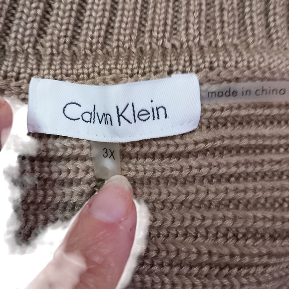 Calvin Klein Tan Turtleneck Sweater with Ribbed Knit - Picture 5 of 7